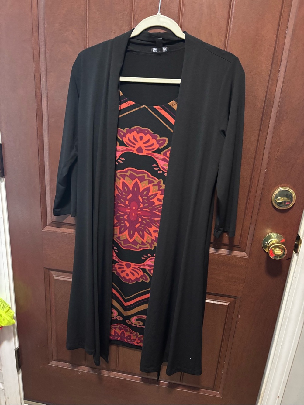 Black Open-Front Duster Cardigan with Red Floral Print Tank Set